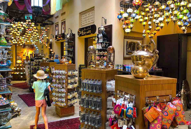 Best-Places-for-Souvenir-Shopping-in-Dubai-for-East-Africans