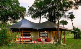 Camping vs Lodges on Kenya Safaris