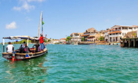 Lamu Island and Wildlife Safari Combo