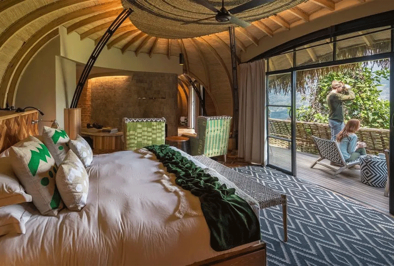 Luxury-Wildlife-Safari-in-Rwanda