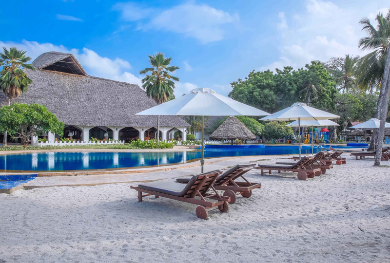 6-Day Tanzania Budget Safari and Zanzibar Beach Extension