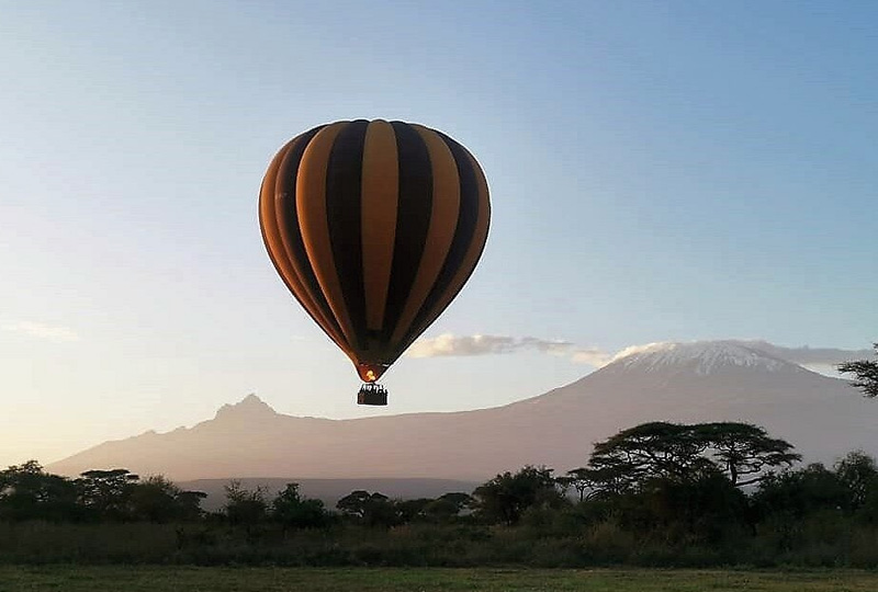 Hot air balloon tours near Kilimanjaro