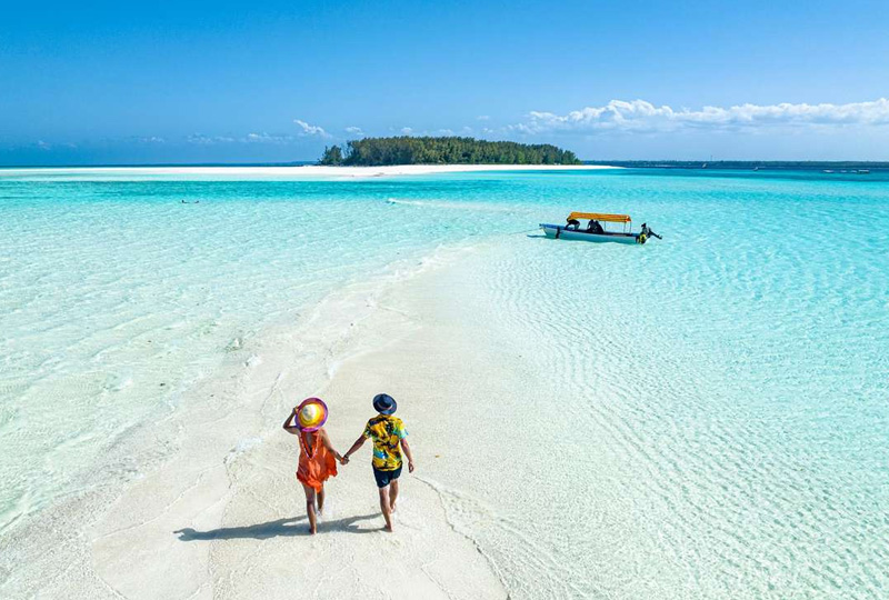 What to Pack for a Romantic Luxury Safari and Zanzibar Escape